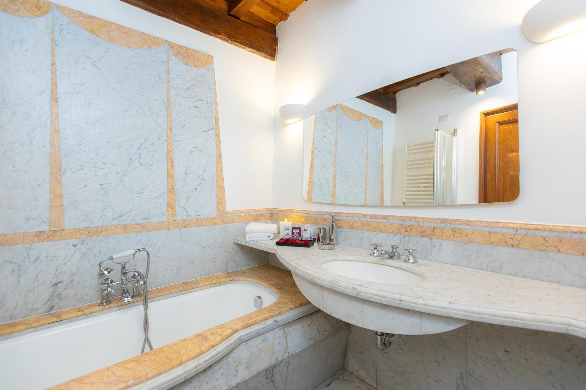 Timeroma Suites Buitenkant foto