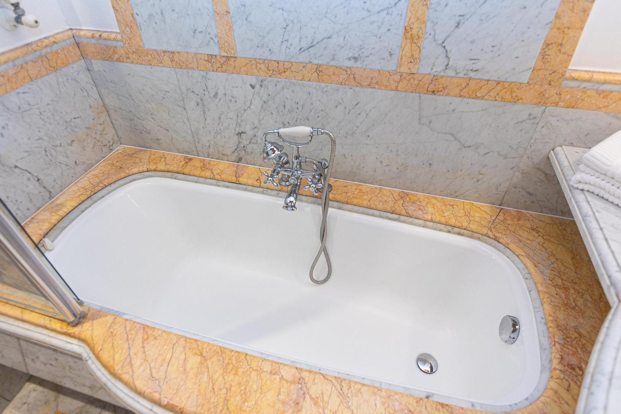 Timeroma Suites Buitenkant foto